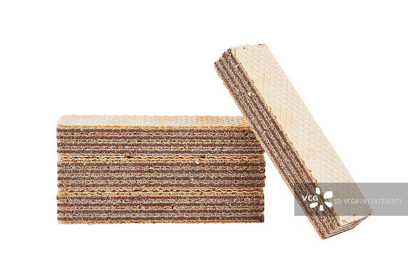 白色背景下巧克力馅香脆威化饼图片素材