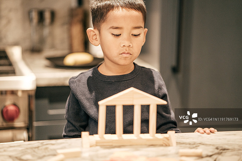 解决建筑者的问题图片素材