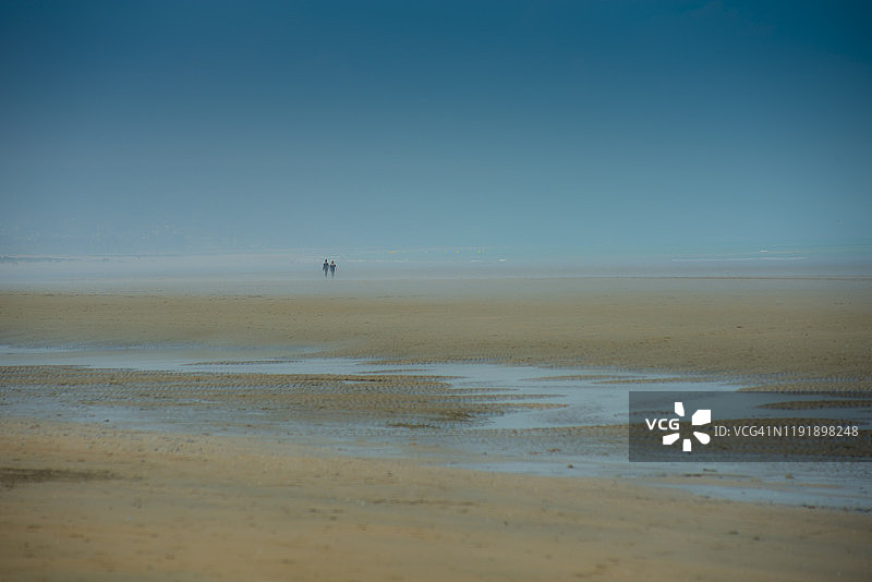 孤独海滩上的生活图片素材