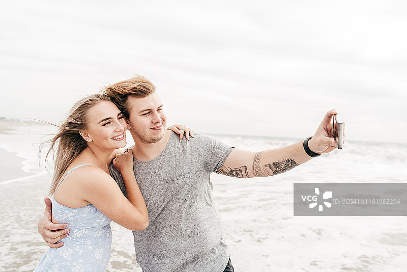 准备参加短片电影节的学生图片素材