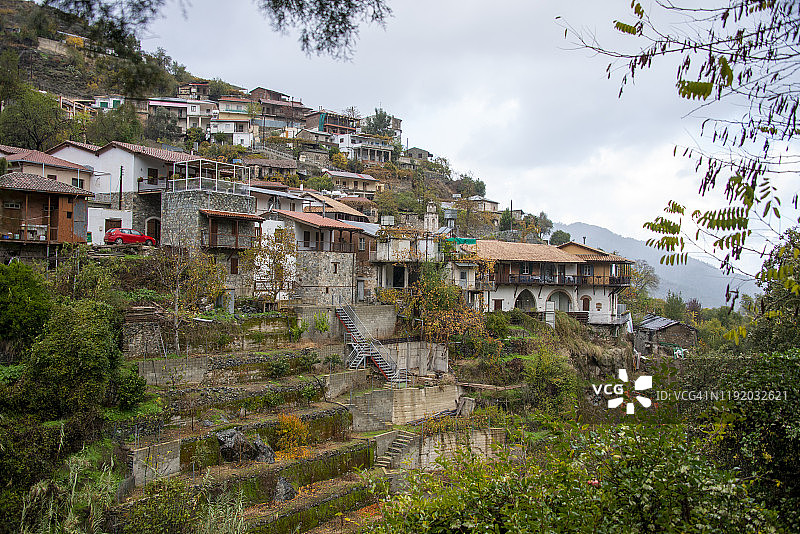 卡洛帕纳约蒂斯：塞浦路斯特罗多斯山区村庄图片素材