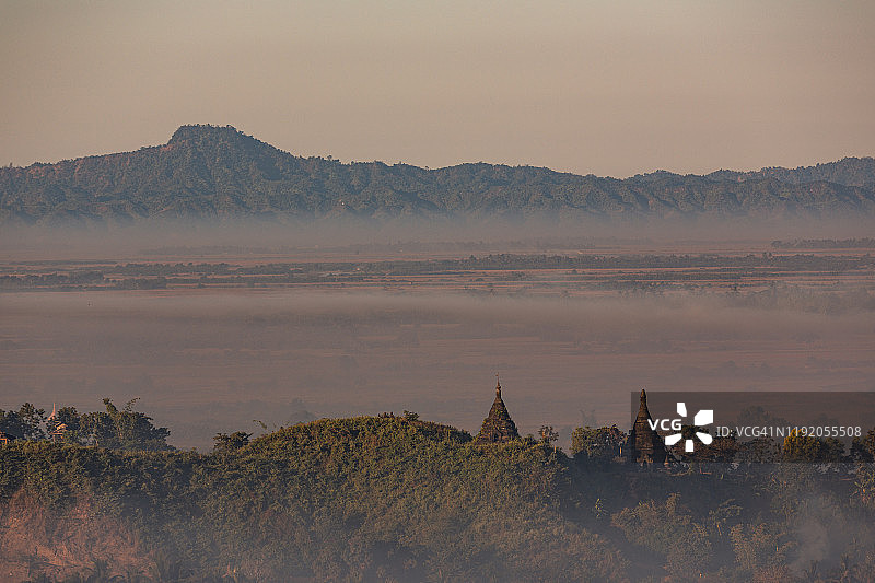 马克U市宝塔图片素材