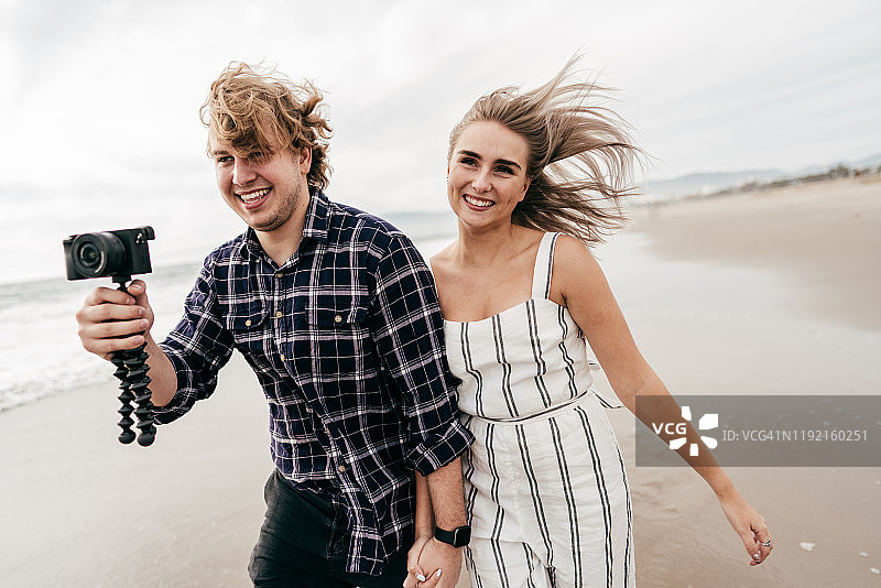 准备参加短片电影节的学生图片素材