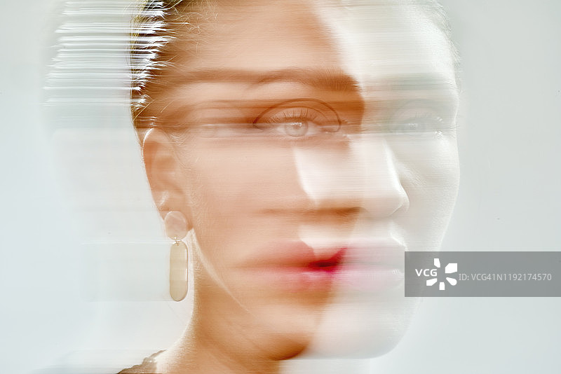 年轻女性的空灵之美和动态图片素材