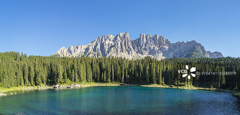 卡雷扎湖图片素材