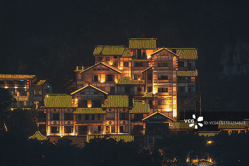 中国重庆市中心的洪崖洞图片素材