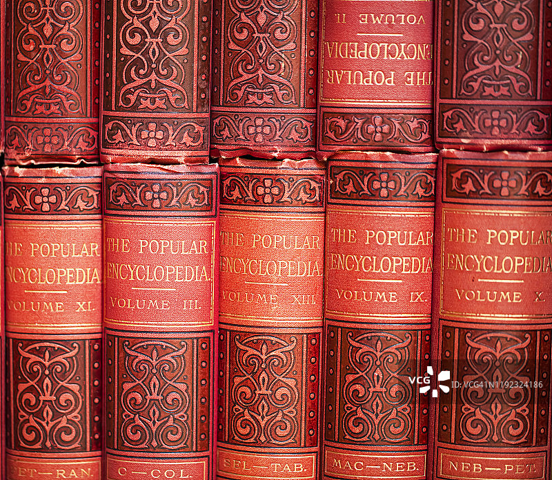 旧书，1894年出版的流行百科全书图片素材