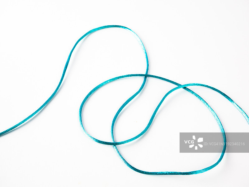 蓝绿色丝线白色背景图片素材