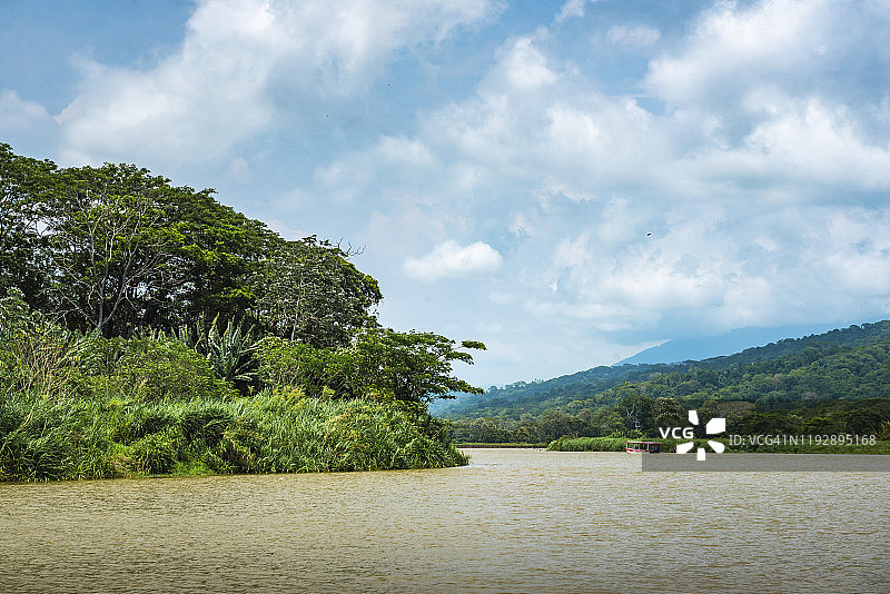 塔科莱斯河，卡拉拉国家公园，蓬塔雷纳斯省，哥斯达黎加，中美洲图片素材