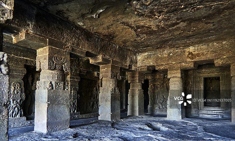 印度埃洛拉石窟，拉瓦纳-基-海洞穴14号图片素材