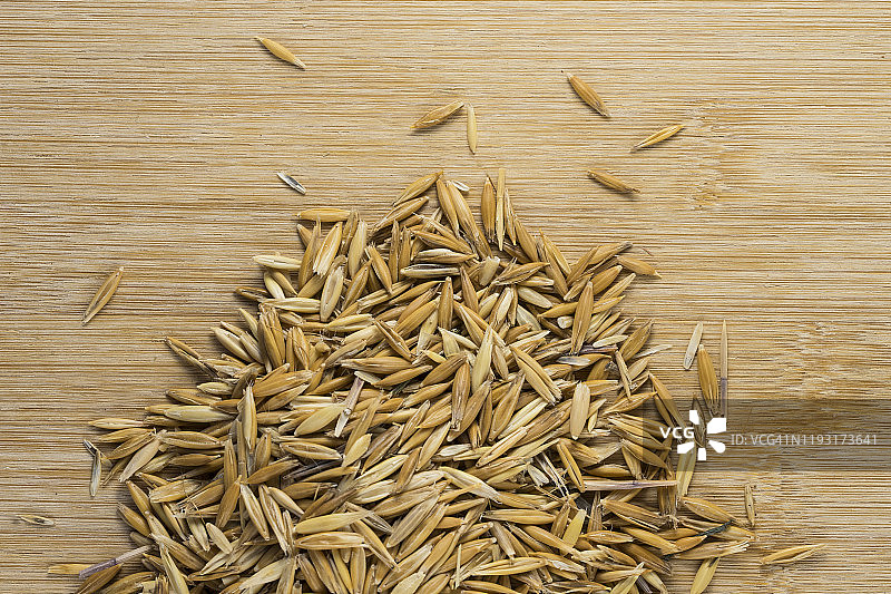 燕麦颗粒的自然照片图片素材