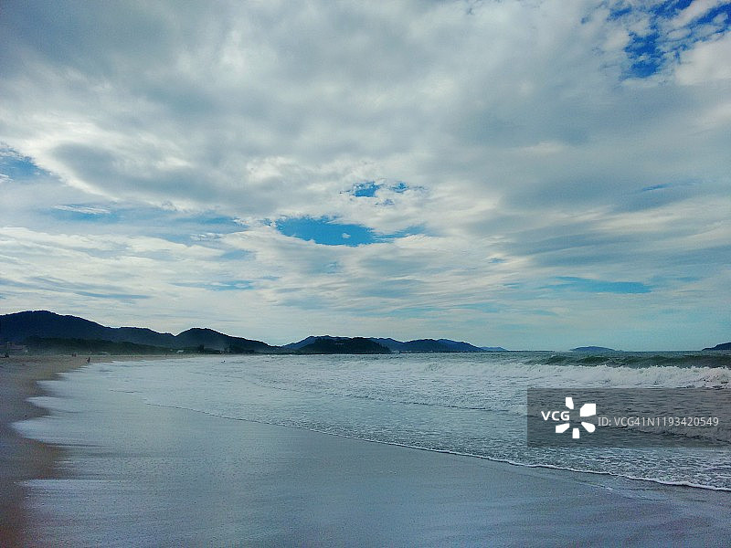 巴西圣卡塔琳娜州弗洛里亚诺波利斯马塔德罗海滩图片素材