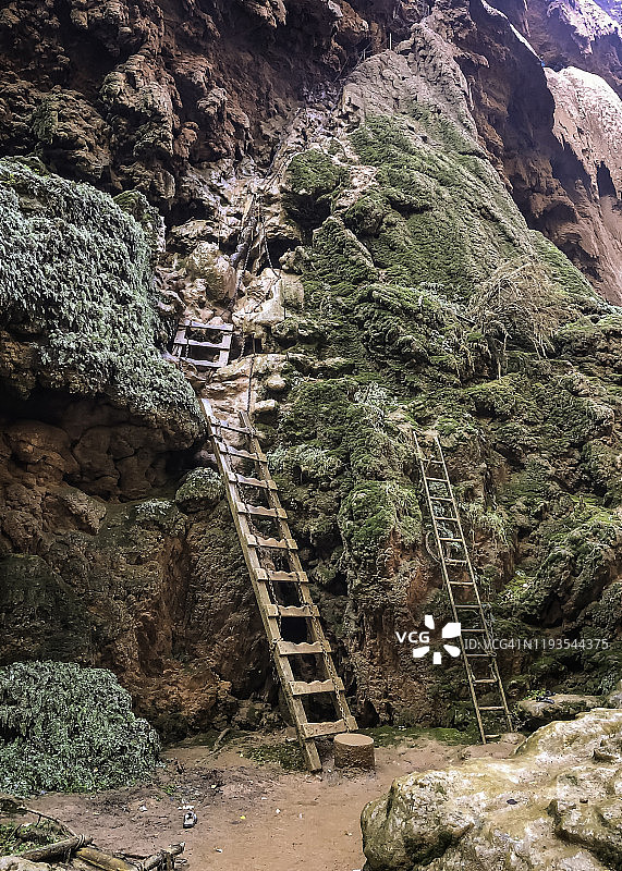 穆尼瀑布风光图片素材