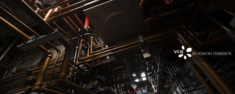 现代工业管道和水管图片素材