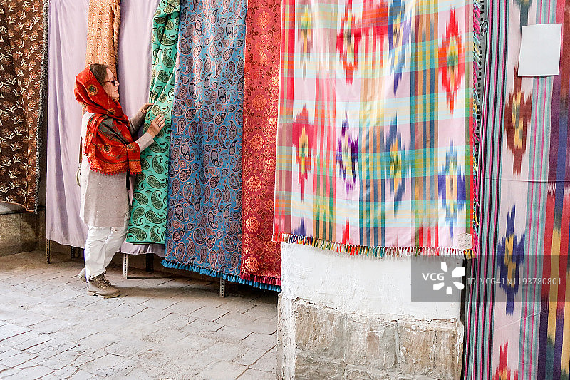 伊朗纺织品的制造场所和商店图片素材
