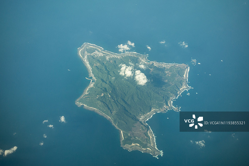 从飞机上俯瞰中国台湾绿岛图片素材