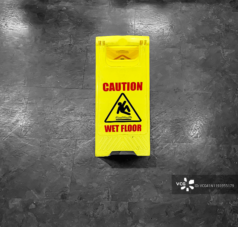 湿滑地面警示标志图片素材