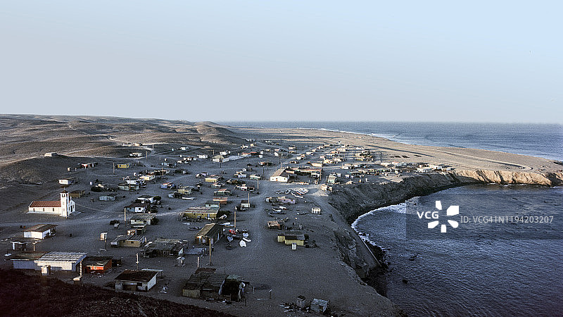 墨西哥纳蒂维达岛上的渔营图片素材