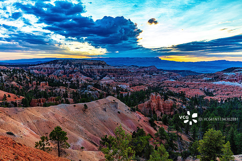 日出，也许？图片素材
