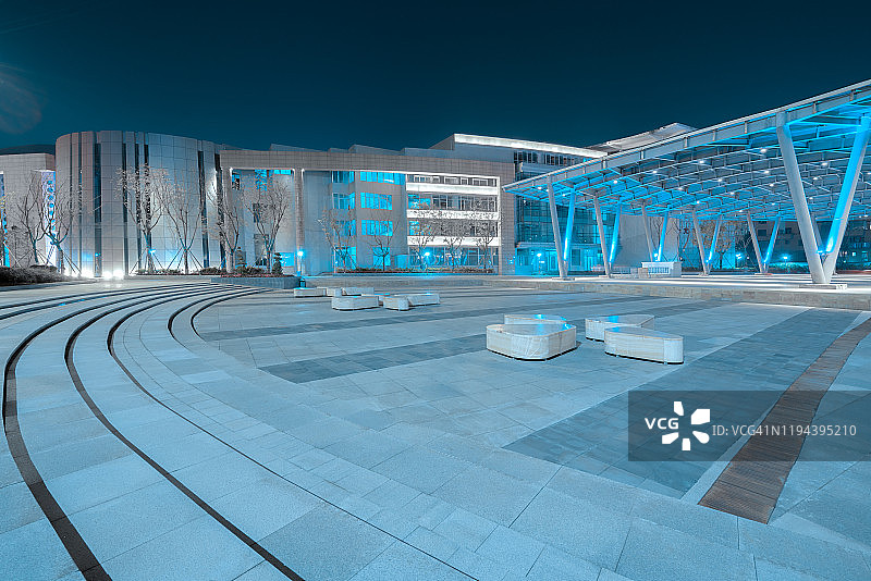 城市中的空旷场地图片素材