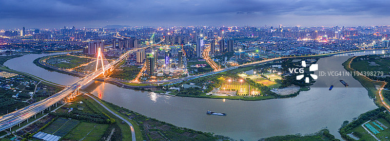 跨河大桥的夜景图片素材