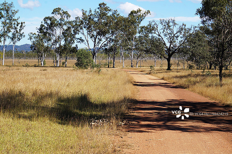 乡间小路图片素材