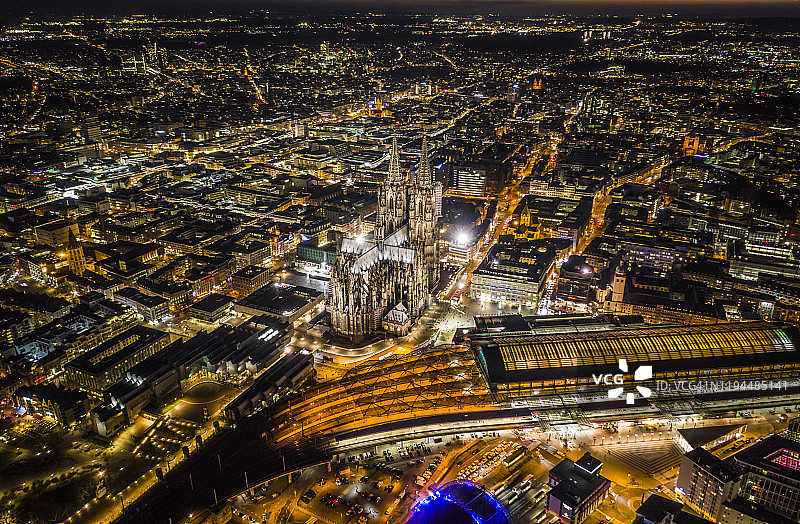 科隆大教堂和中央车站图片素材