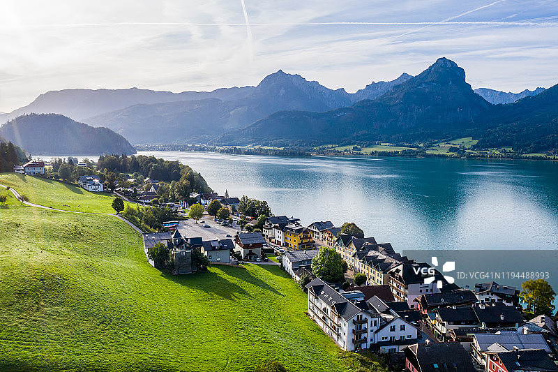 圣沃尔夫冈和上奥地利州萨尔茨卡默古特小镇圣沃尔夫冈，奥地利，欧洲图片素材