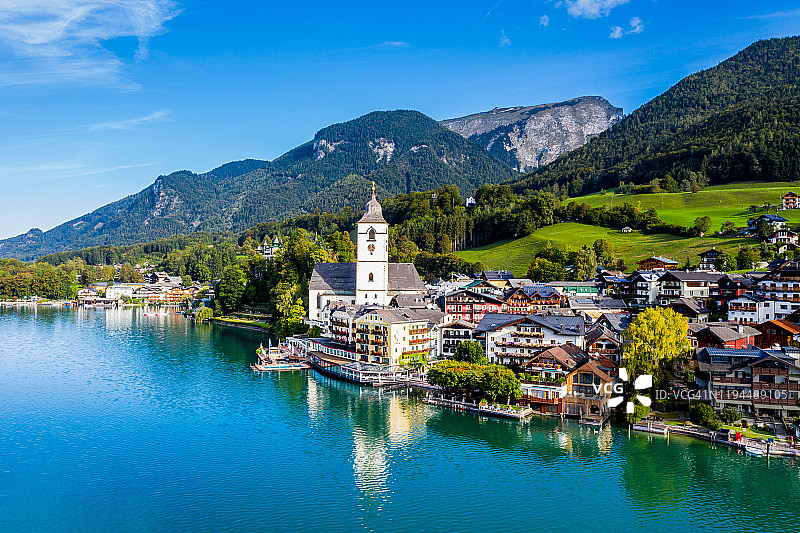 圣沃尔夫冈和上奥地利州萨尔茨卡默古特小镇圣沃尔夫冈，奥地利，欧洲图片素材