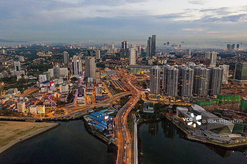 新山城市天际线图片素材