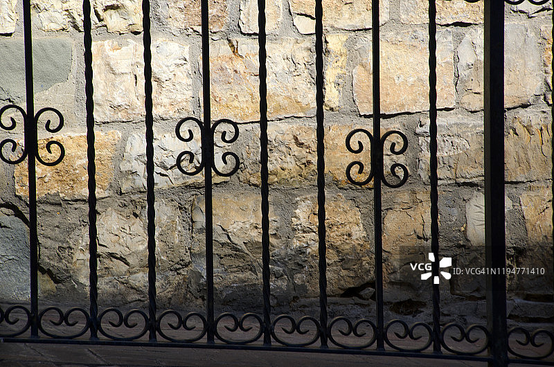 帕西尼亚诺苏尔特拉西梅诺的装饰门图片素材
