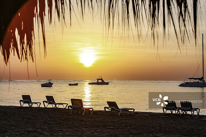 多米尼加共和国银港海滩日出图片素材