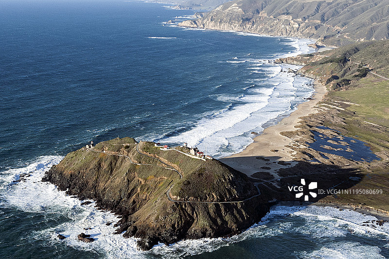 加州大苏尔的苏尔角灯塔图片素材