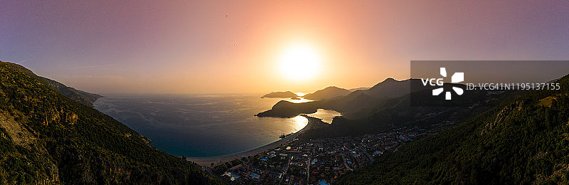 山海日出全景照片图片素材