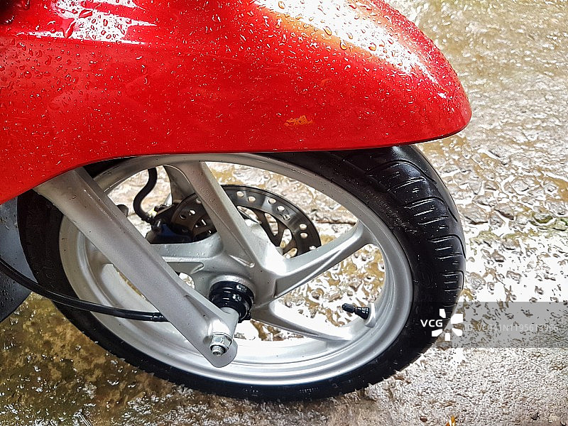 摩托车车轮特写图片素材