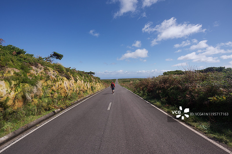 亚速尔群岛弗洛雷斯岛上的男人图片素材