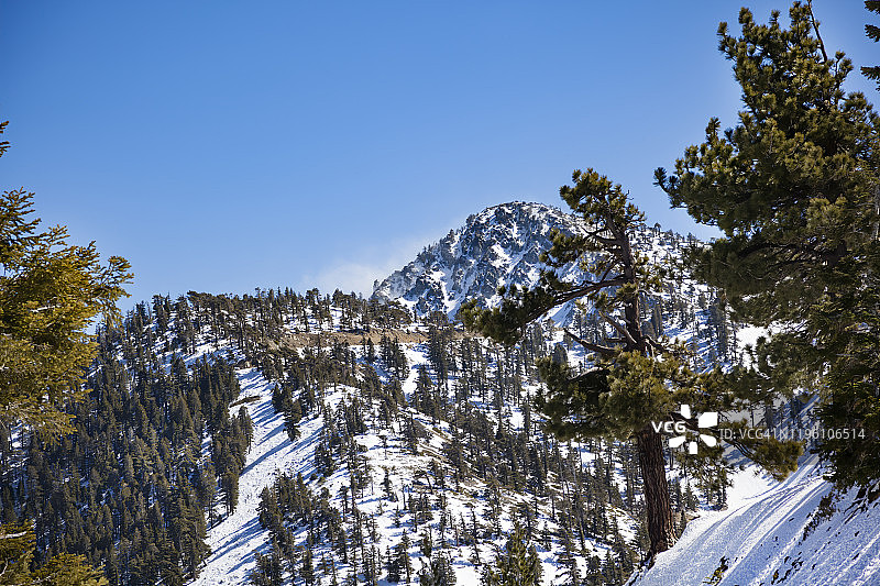 秃头山图片素材