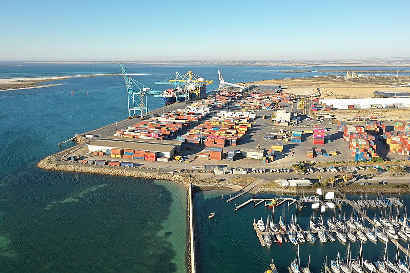 阿德莱德港的船舶和游艇，南澳大利亚州图片素材