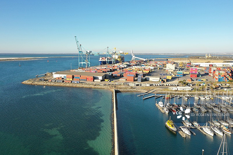 阿德莱德港的船舶和游艇，南澳大利亚州图片素材