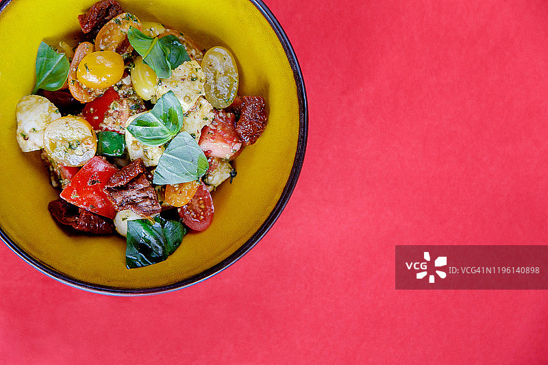 第戎龙蒿莫扎里拉番茄沙拉图片素材