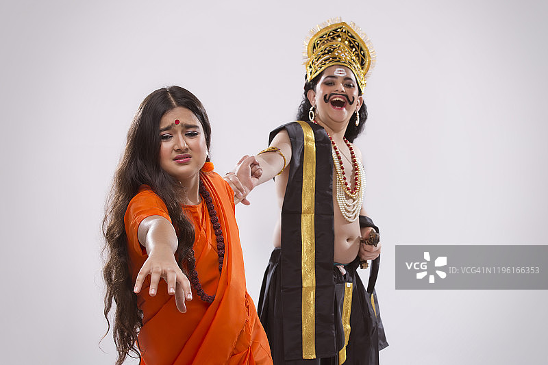 西塔呼救图片素材