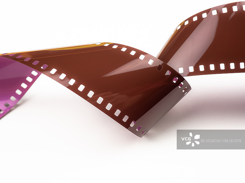 白色背景上的35毫米胶卷特写图片素材