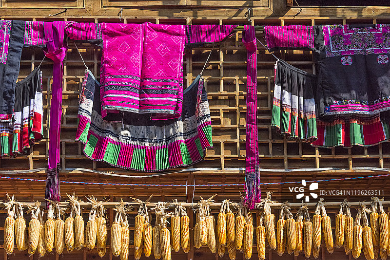 中国广西龙胜红瑶族传统服饰图片素材