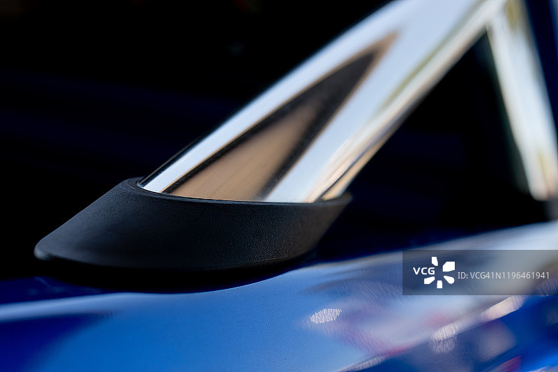 越野车后保险杠特写图片素材