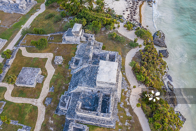 墨西哥图卢姆遗址埃尔卡斯蒂略的无人机鸟瞰图图片素材