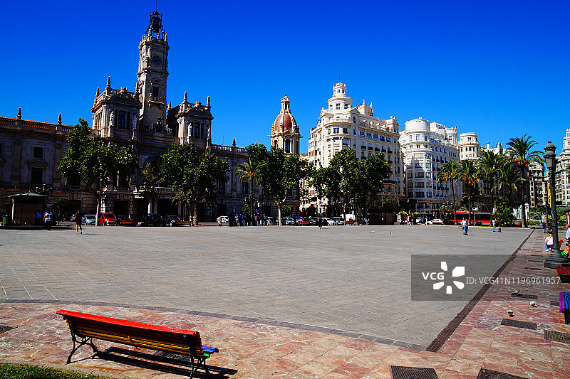 西班牙巴伦西亚市政厅广场和市政厅概览图片素材