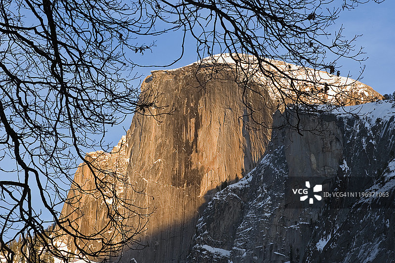 加利福尼亚州优胜美地国家公园日落时分的半圆顶图片素材
