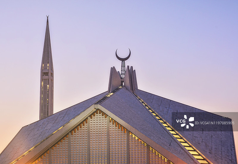 巴基斯坦伊斯兰堡费萨尔清真寺日落景观图片素材