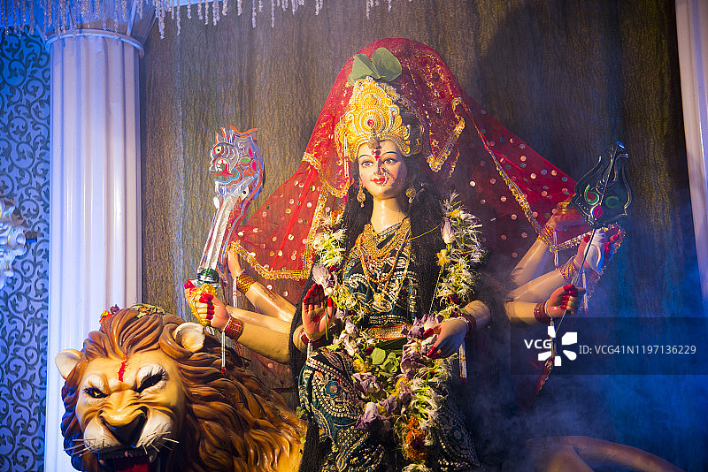 印度杜尔迦女神像与杜尔迦节图片素材