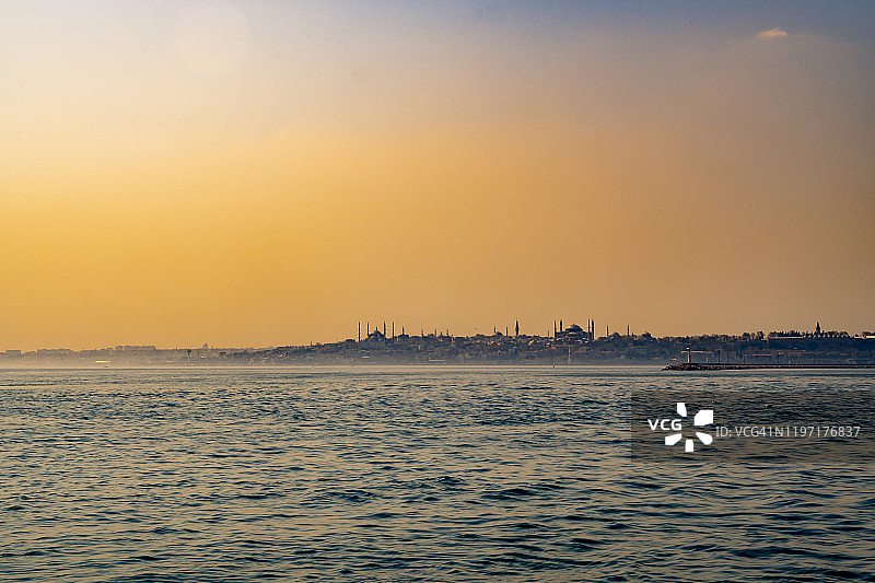 伊斯坦布尔老城日落剪影图片素材